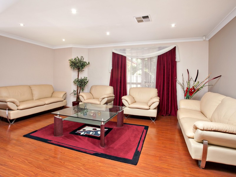 44 Sapphire Circuit, Quakers Hill NSW 2763