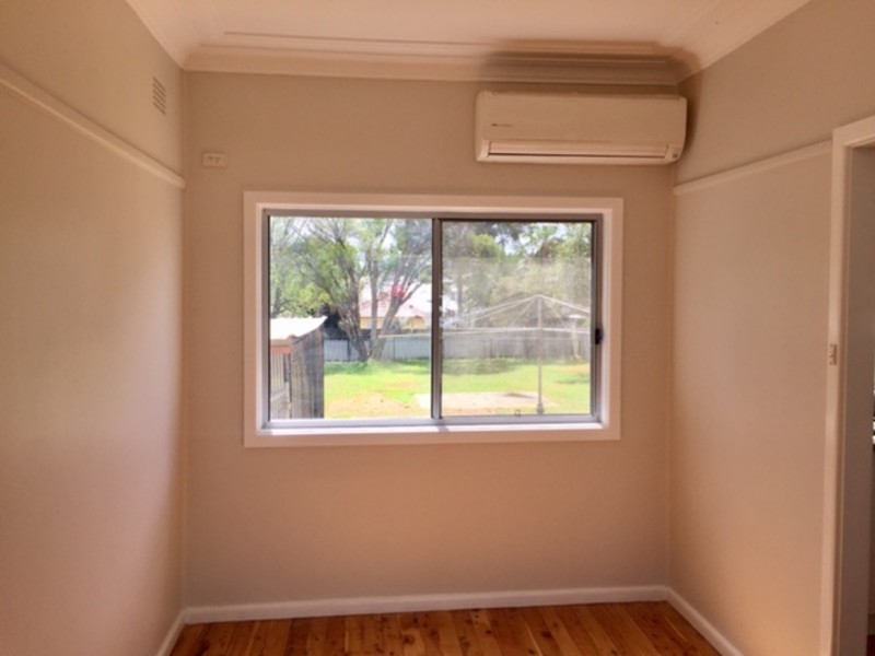 6 Woods Street, Riverstone NSW 2765