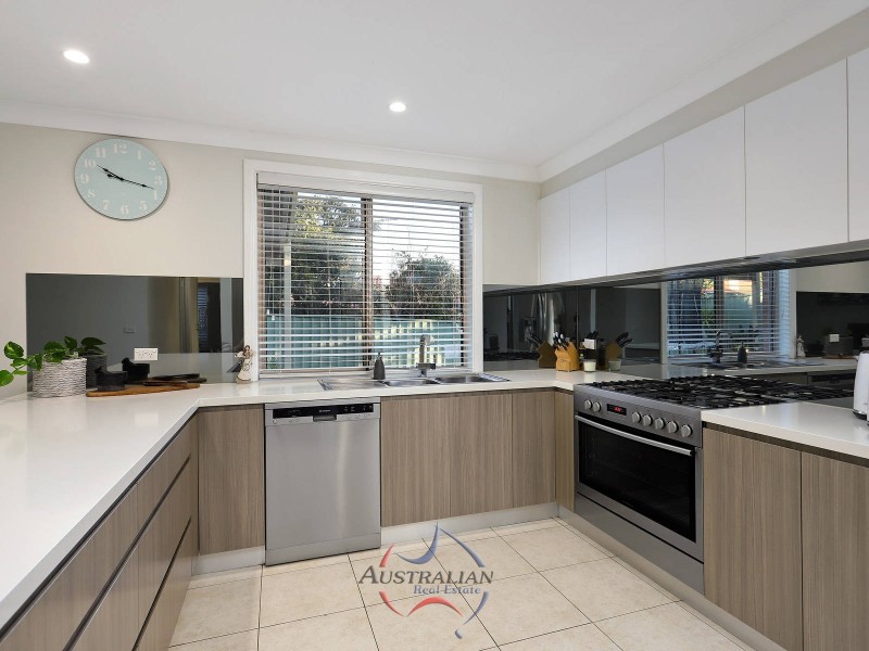 19 Mannix Place, Quakers Hill NSW 2763