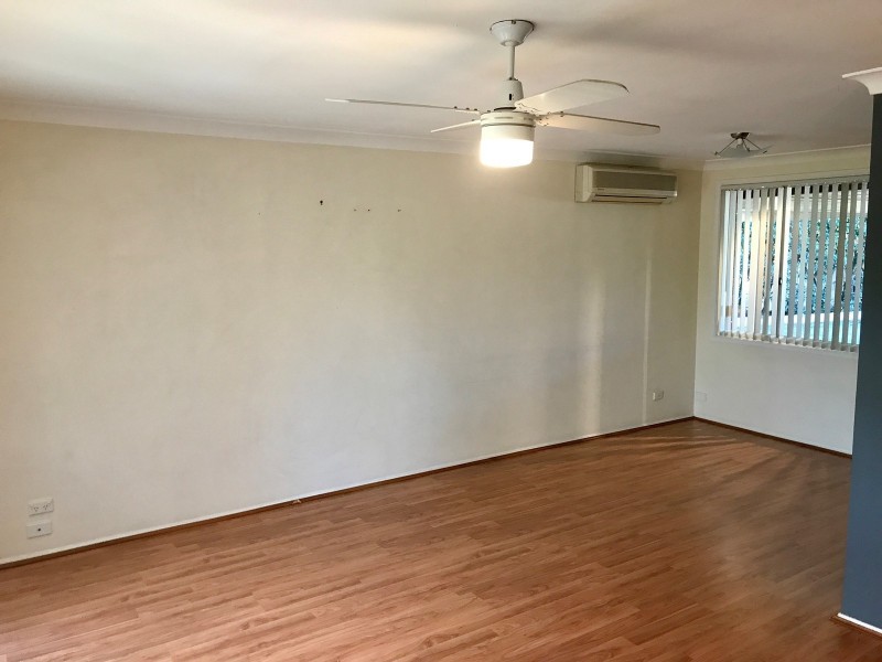 4 Goddard Crescent, Quakers Hill NSW 2763