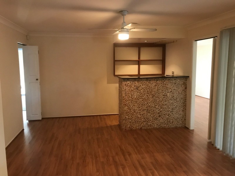 4 Goddard Crescent, Quakers Hill NSW 2763