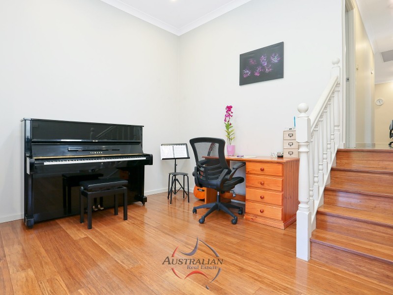 4a Rutledge Crescent, Quakers Hill NSW 2763