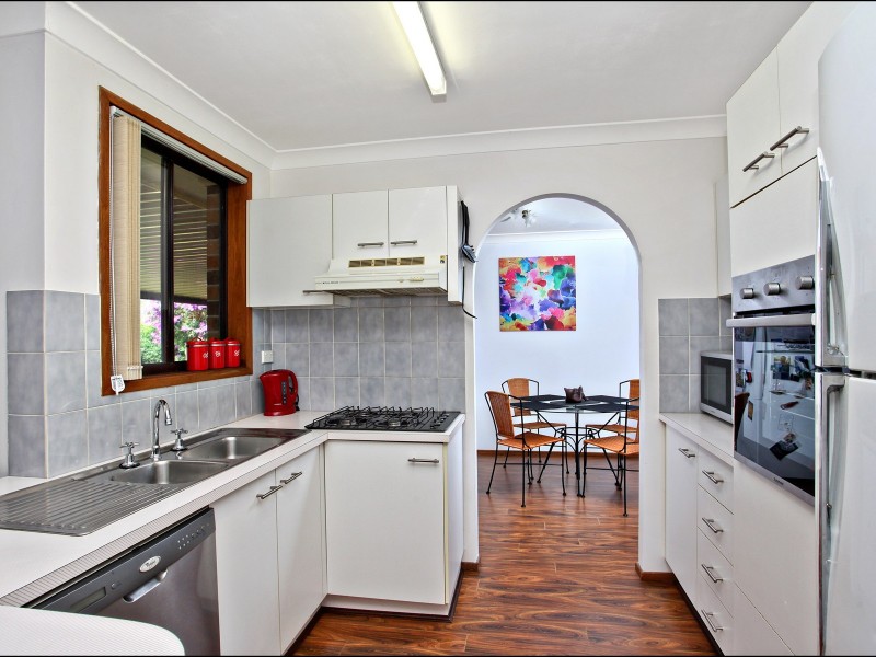 11 Maidos Place, Quakers Hill NSW 2763