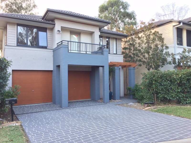 73 Tree Top Circuit, Quakers Hill NSW 2763