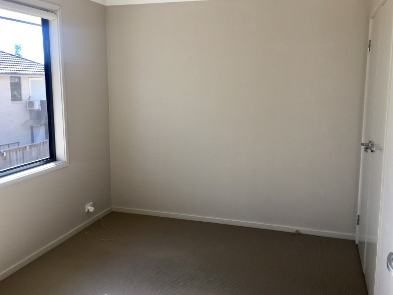 73 Tree Top Circuit, Quakers Hill NSW 2763