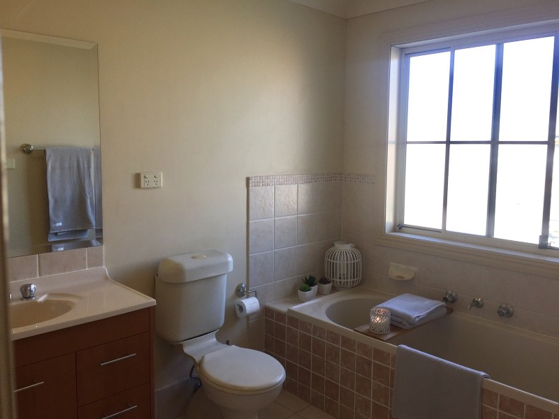 28/6 Blossom Place, Quakers Hill NSW 2763