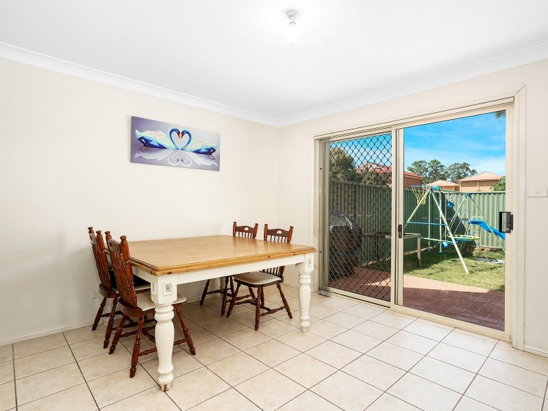 8/16 Hillcrest Road, Quakers Hill NSW 2763