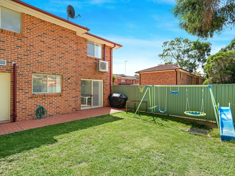 8/16 Hillcrest Road, Quakers Hill NSW 2763