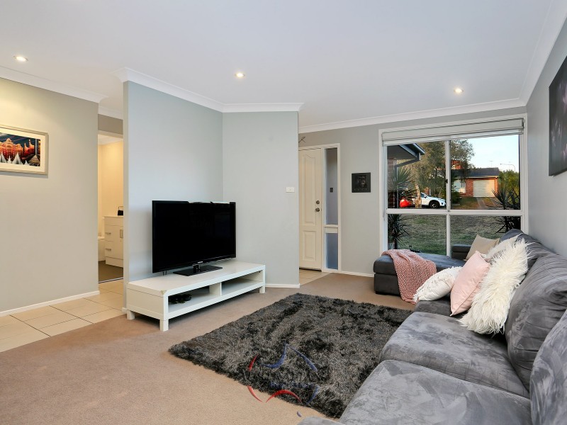 4 Dorrie Place, Quakers Hill NSW 2763