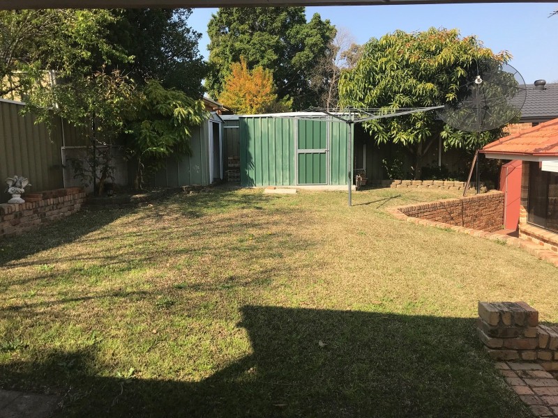 6 Cobain Place, Quakers Hill NSW 2763