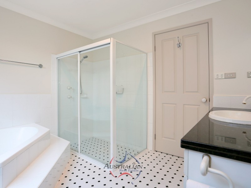 6 Zahra Place, Quakers Hill NSW 2763