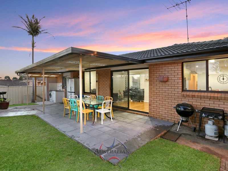 5 Milburn Street, Quakers Hill NSW 2763