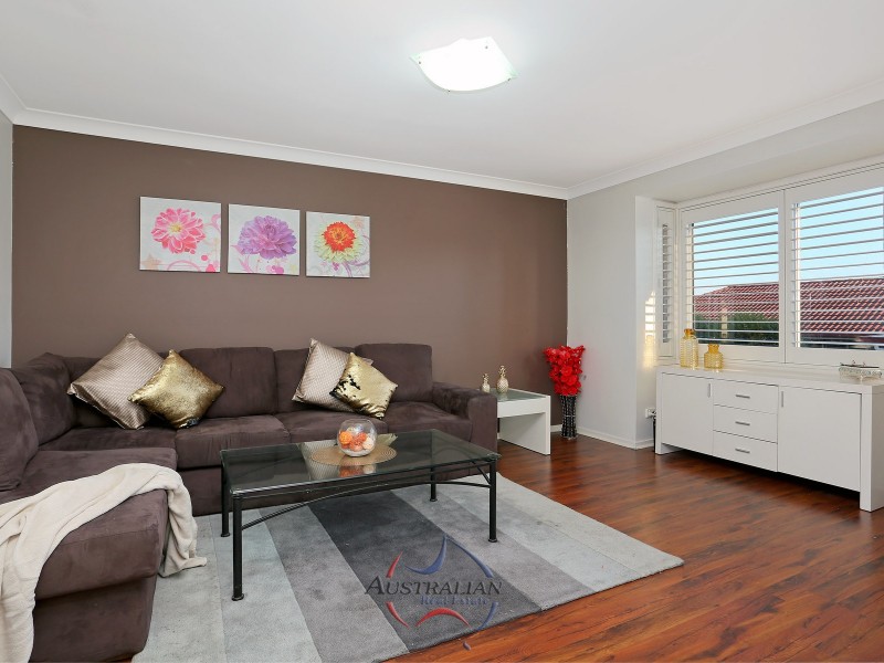 18 Catania Avenue, Quakers Hill NSW 2763