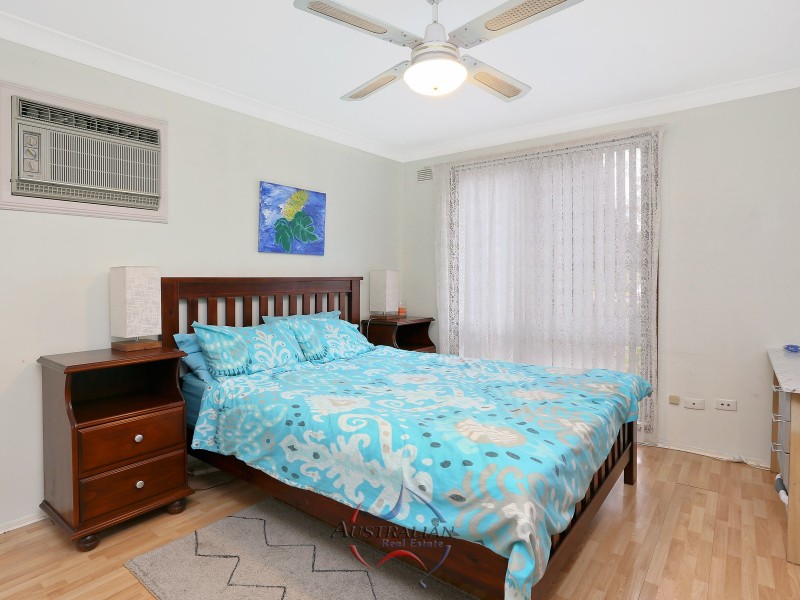 39 Summerfield Avenue, Quakers Hill NSW 2763