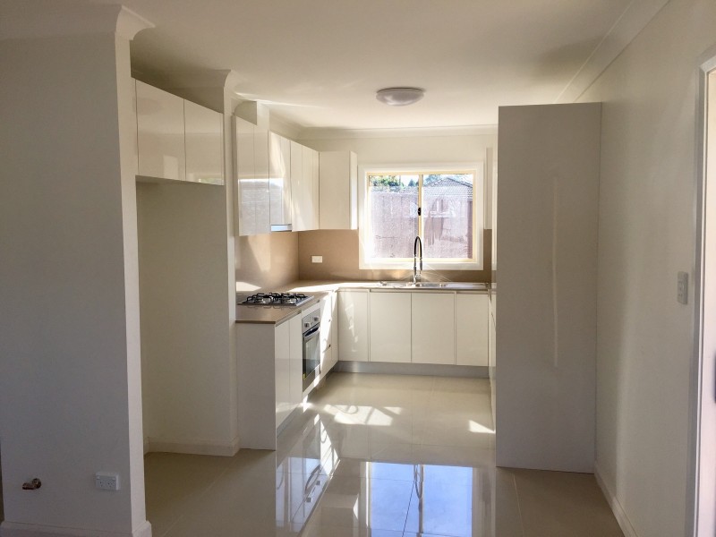 33a Gallop Grove, Lalor Park NSW 2147