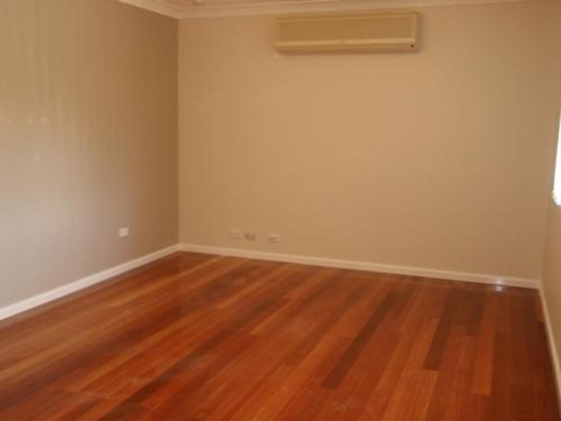 4 Malone Crescent, Dean Park NSW 2761