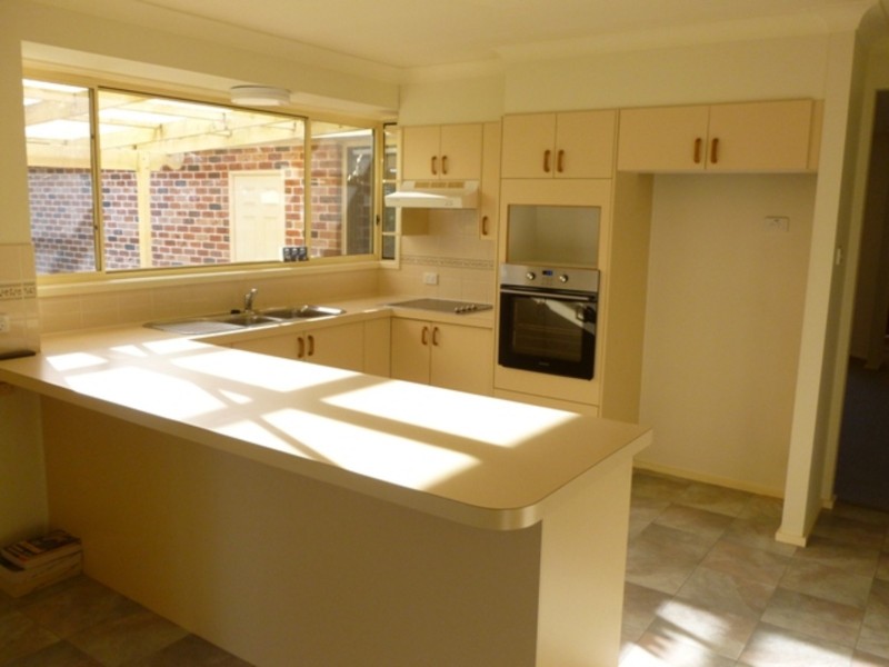 80 Pagoda Crescent, Quakers Hill NSW 2763