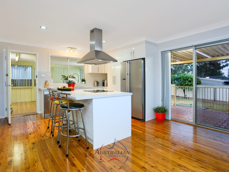 13 Medlow Drive, Quakers Hill NSW 2763