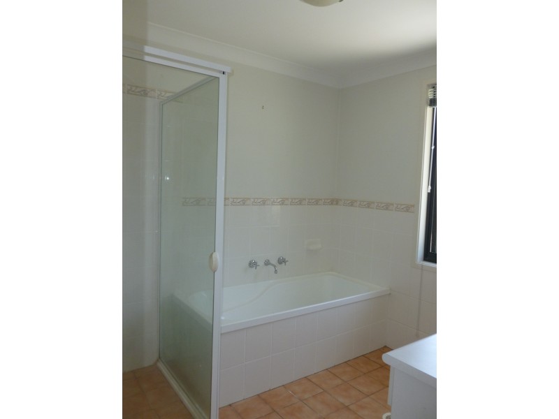 75d Lalor Road, Quakers Hill NSW 2763