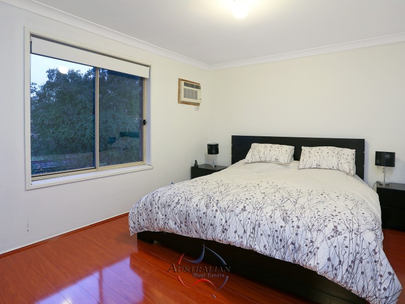 81 Manorhouse Blvd, Quakers Hill NSW 2763