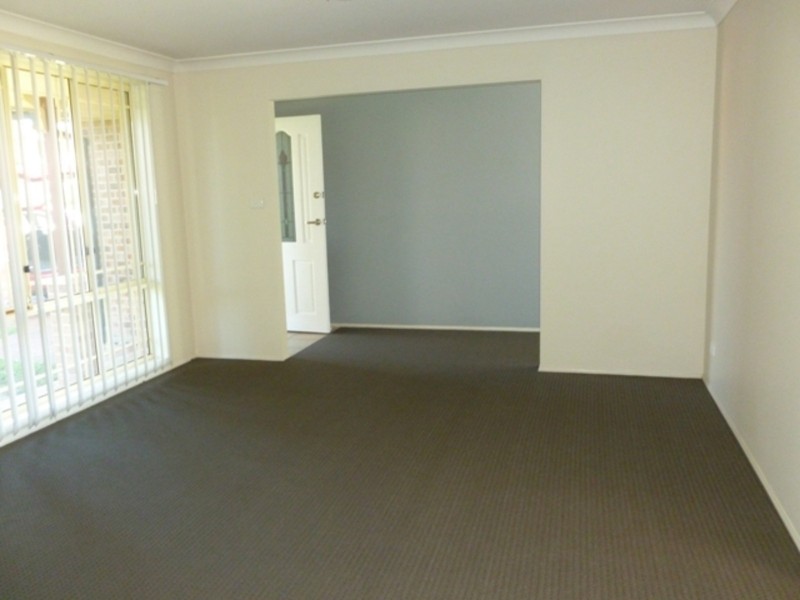 2/9 Kinnane Crescent, Acacia Gardens NSW 2763