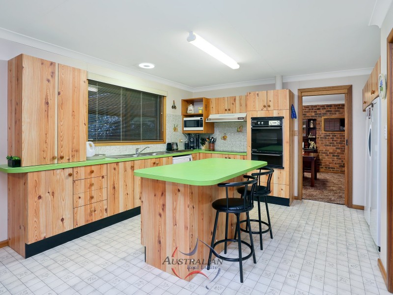 28 Hillcrest Road, Quakers Hill NSW 2763