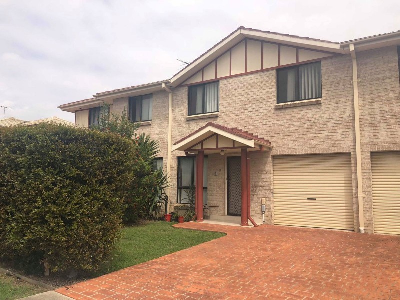 8/38 Hillcrest Road, Quakers Hill NSW 2763