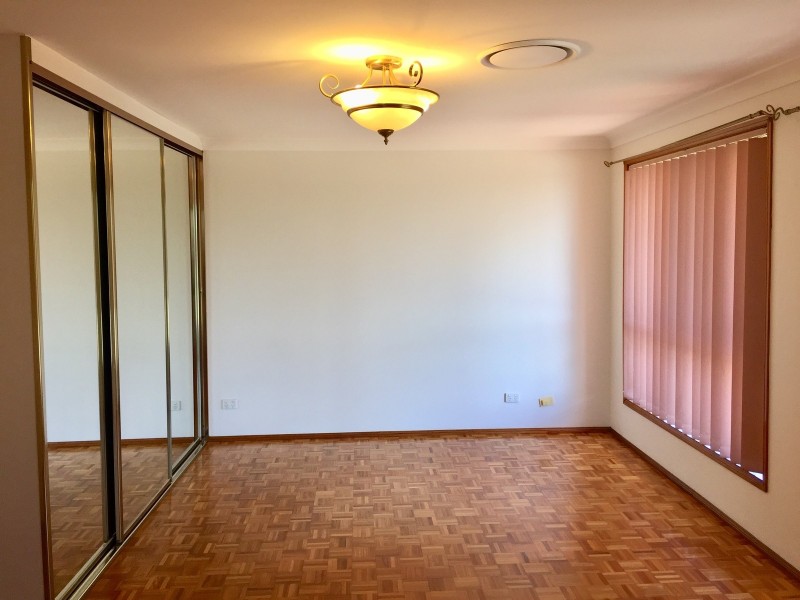 20 Lyndel Close, Quakers Hill NSW 2763