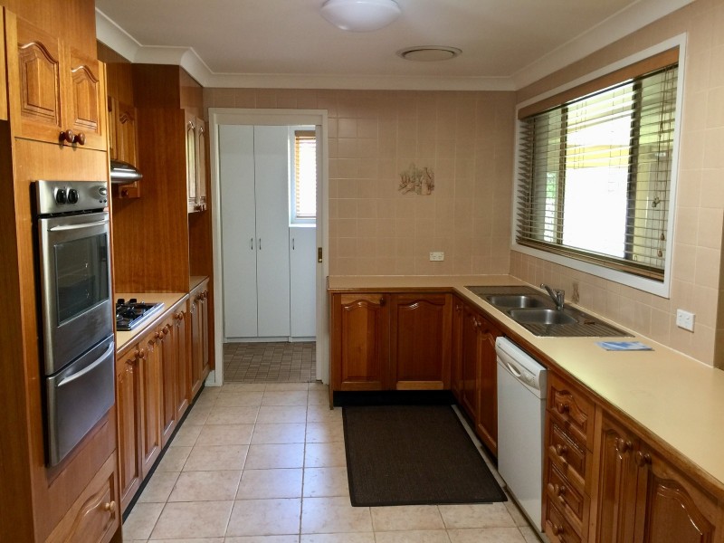 12 Medwin Place, Quakers Hill NSW 2763