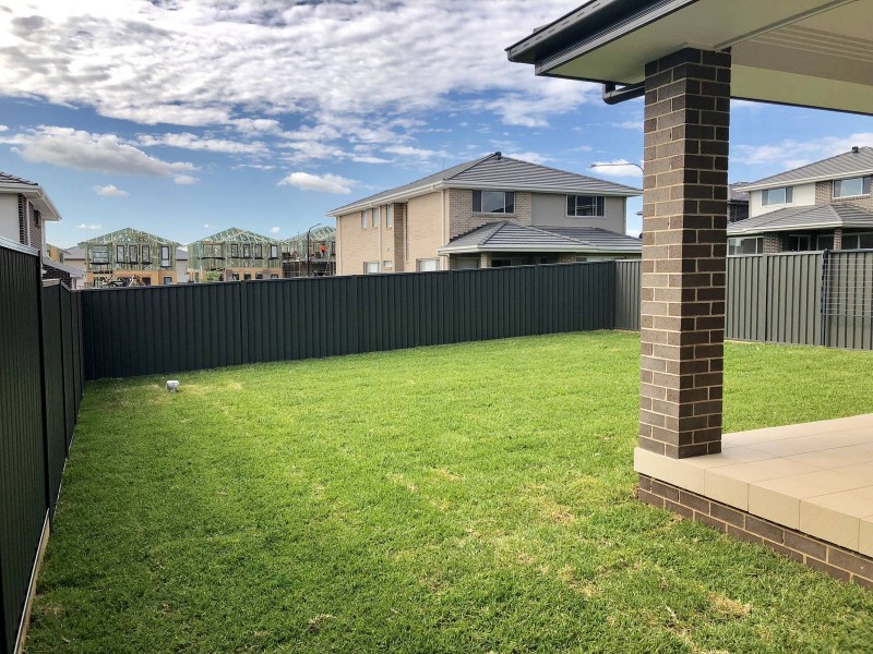 6 Carney Crescent, Schofields NSW 2762