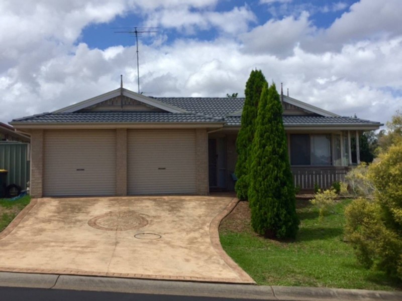2 Henty Place, Quakers Hill NSW 2763