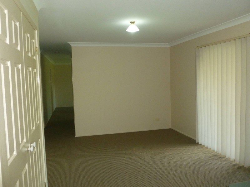 2 Henty Place, Quakers Hill NSW 2763