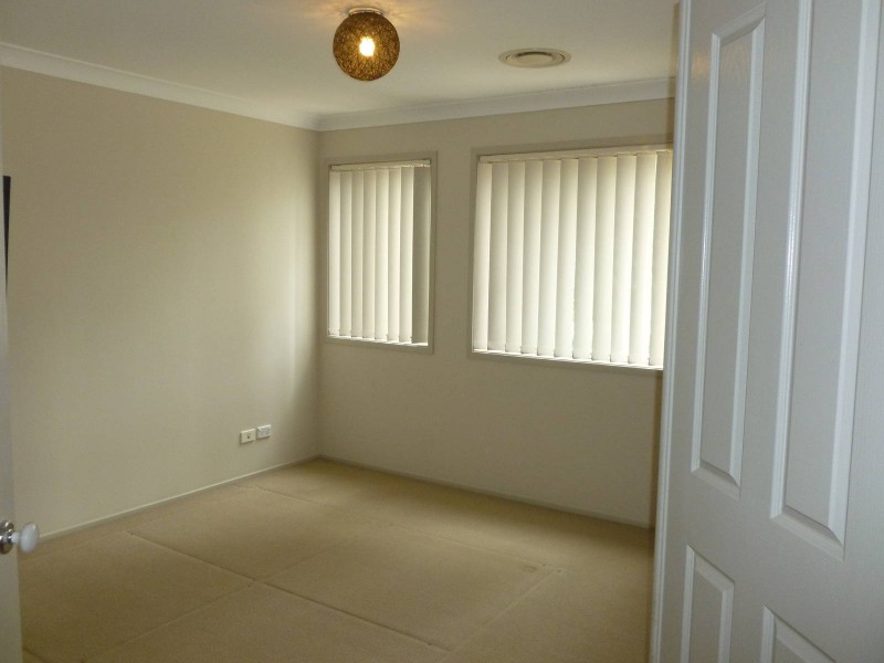 98 Trevor Toms Drive, Acacia Gardens NSW 2763