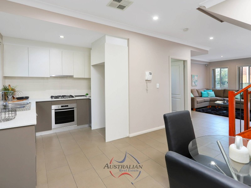 8/10-12 Montrose Street, Quakers Hill NSW 2763