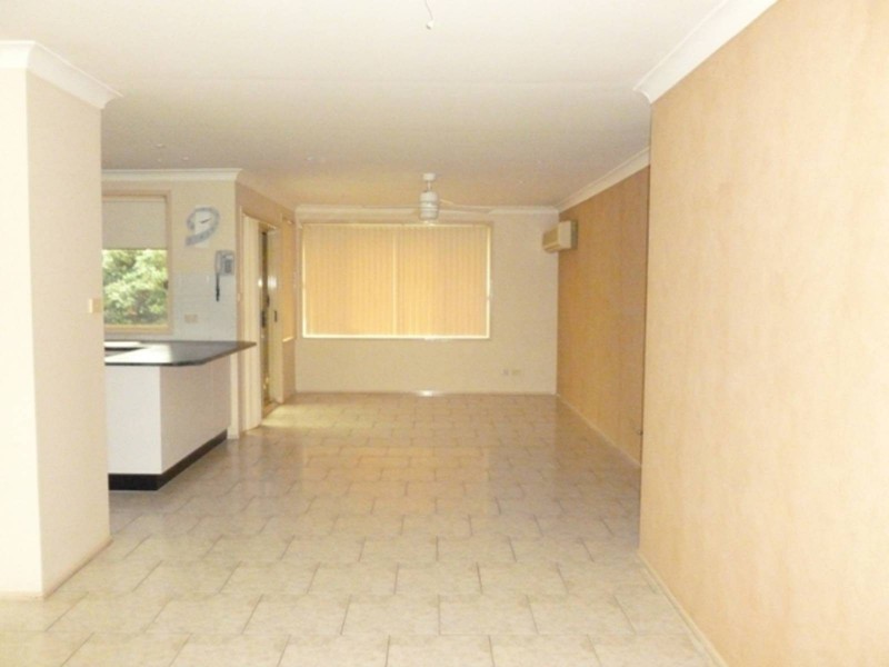 8 Zahra Place, Quakers Hill NSW 2763