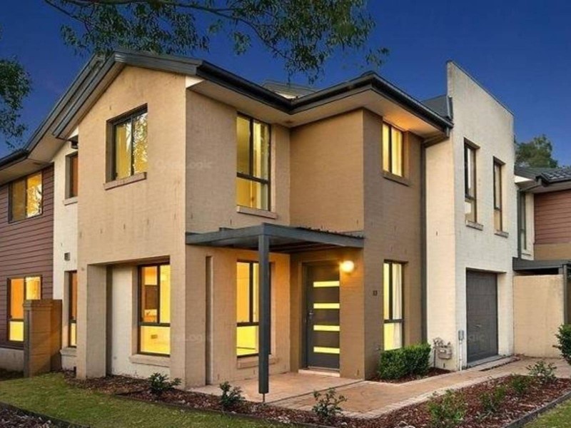 13 Tree Top Circuit, Quakers Hill NSW 2763