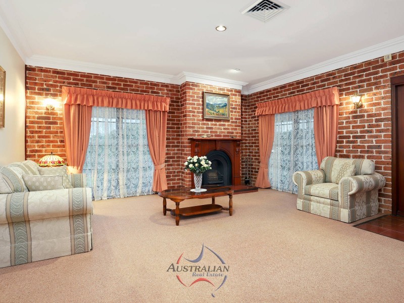 8  Kim Place, Quakers Hill NSW 2763