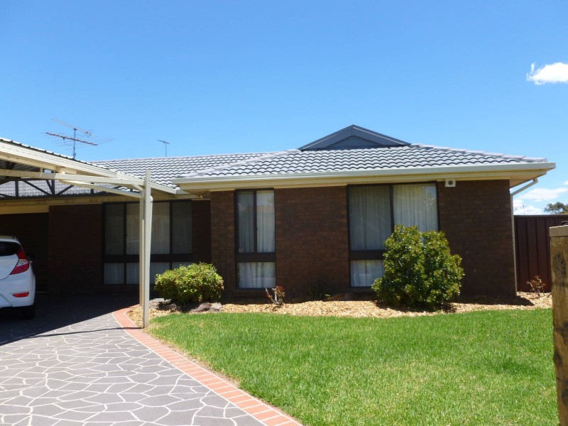 190 Farnham Road, Quakers Hill NSW 2763