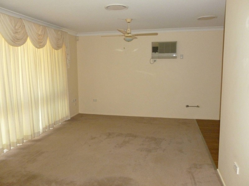 190 Farnham Road, Quakers Hill NSW 2763