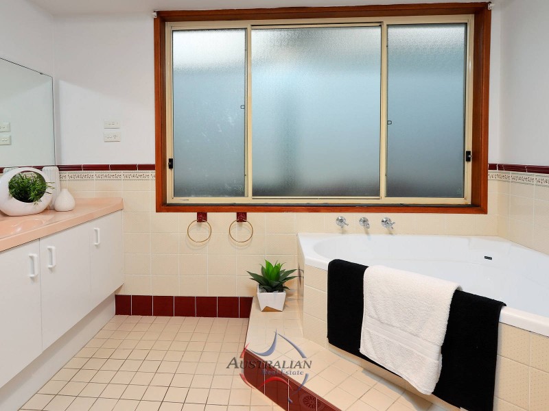 30 Alamar Crescent, Quakers Hill NSW 2763