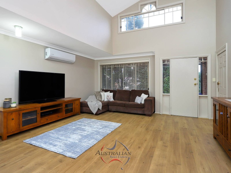 4 Mazari Grove, Stanhope Gardens NSW 2768