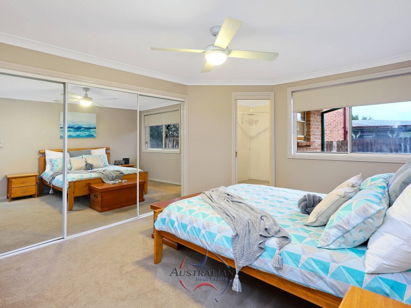 4 Mazari Grove, Stanhope Gardens NSW 2768