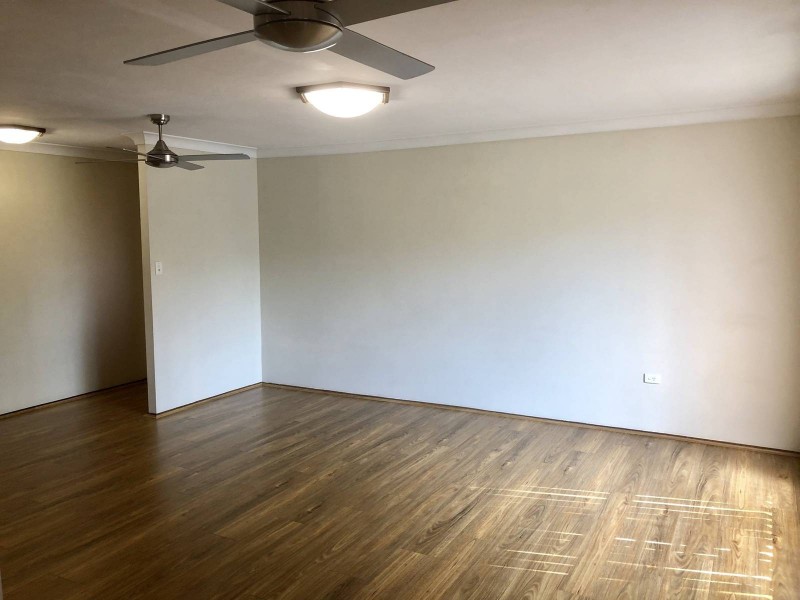 21 Tallagandra Drive, Quakers Hill NSW 2763