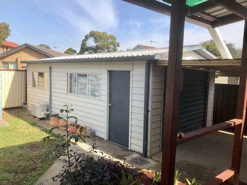 21 Tallagandra Drive, Quakers Hill NSW 2763