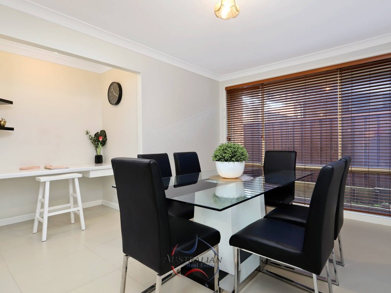 7 Fairburn Crescent, Minchinbury NSW 2770