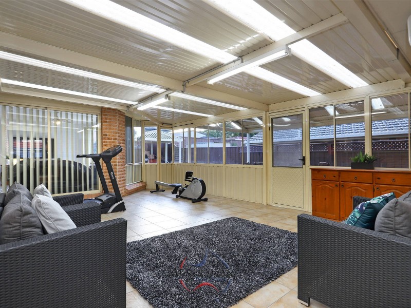 7 Fairburn Crescent, Minchinbury NSW 2770