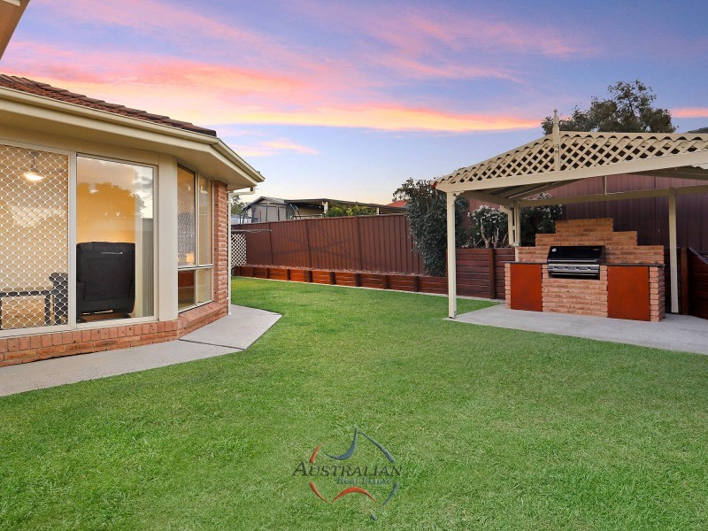 7 Fairburn Crescent, Minchinbury NSW 2770