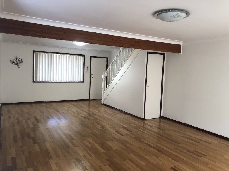 6/10 Stanbury Place, Quakers Hill NSW 2763