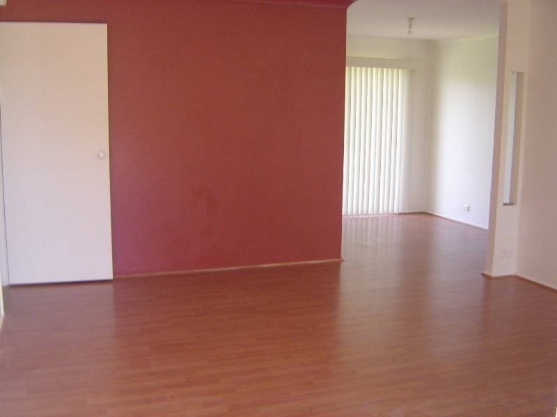 10 Aimee Street, Quakers Hill NSW 2763