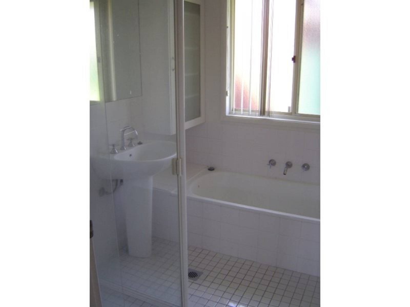 10 Aimee Street, Quakers Hill NSW 2763